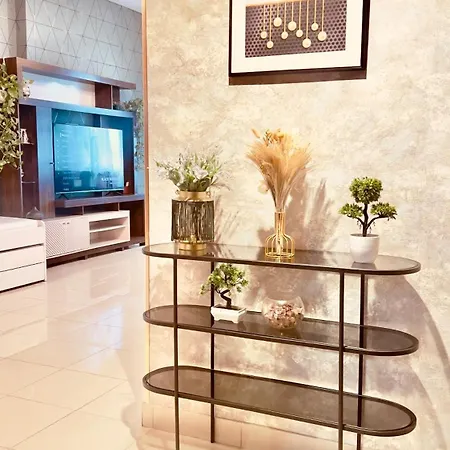 Best Place Holiday Home Free Parking Ajman Exterior photo